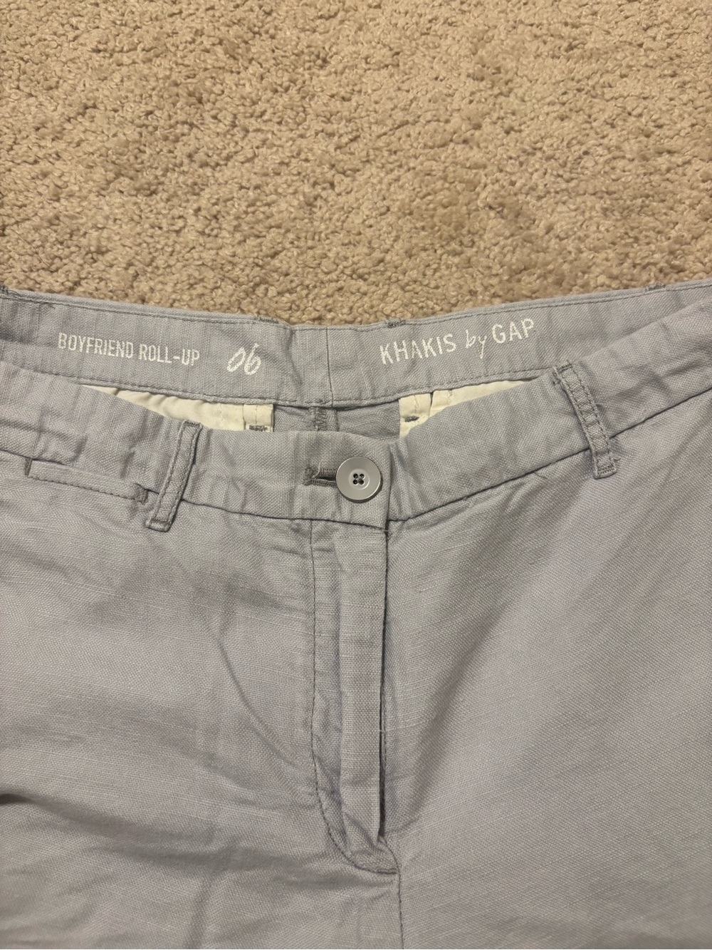 Gap - Khakis by GAP Women's Boyfriend Roll-Up Shorts - Picture 2 of 5